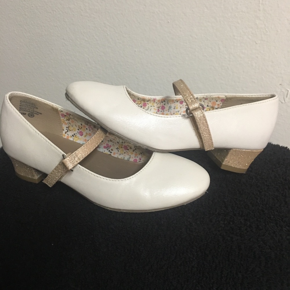 Dress shoes size 12 M